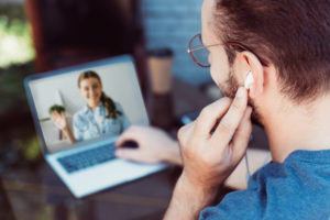 These Are the Biggest Dos and Don'ts of Video Conferencing
